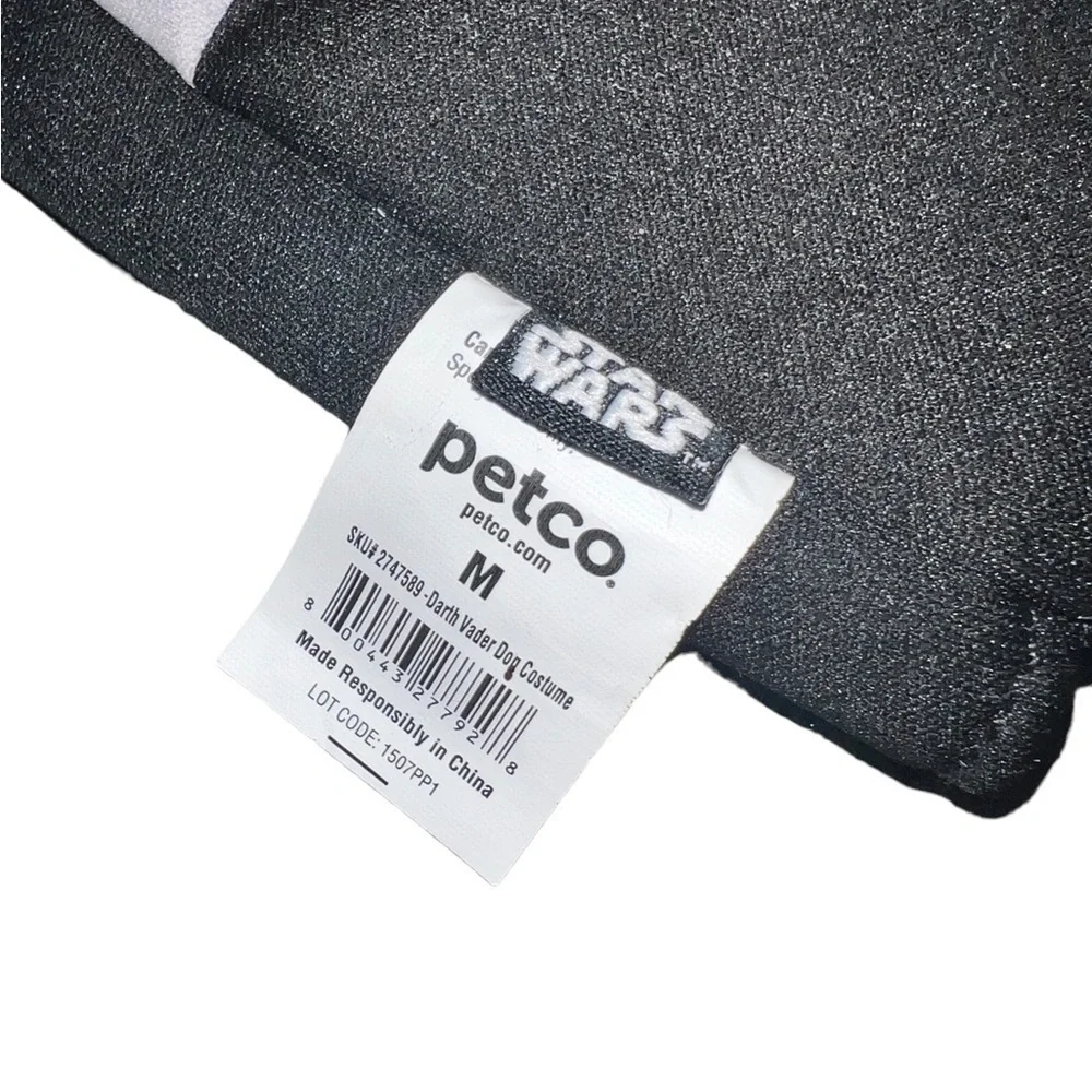Darth Vader Pet Costume with sounds. Size Medium. (No hat or Cape)